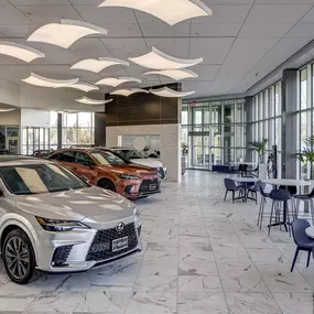 Lexus of Portland show room