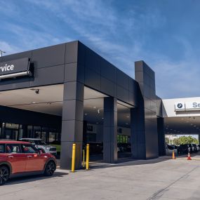 Service Center at BMW of Fort Lauderdale exterior