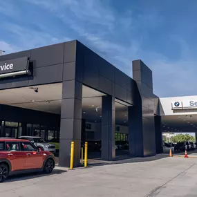 Service Center at BMW of Fort Lauderdale exterior