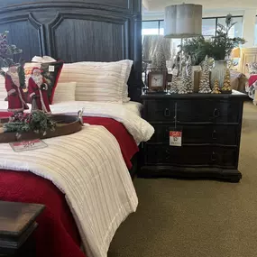 Black Friday at Miss Daisy’s! 
The deals just got better! This Friday, take an extra 10% off all sale items at our Joplin and Neosho locations. Don’t miss your chance to save even more on the pieces you love—perfect for your home or holiday gifting!
Shop early, save big, and let Miss Daisy’s help you make this season special. See you Friday!
Joplin 10-6
2702 Richard Joseph Blvd
Neosho 10-5
103 S Washington