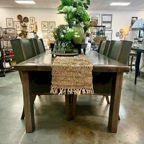 This solid wood table paired with green chairs is a showstopper! The warm tones of the wood and the sleek green seating create the perfect combination of style and comfort. It’s a versatile look that works beautifully for any space. Stop by and see it for yourself—it’s even better in person!
#missdaisys 
#dininginspo 
 #solidwoodfurniture 
#shoplocal