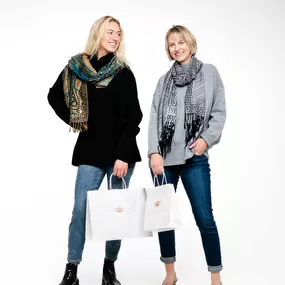 Tag your shopping bestie ???? and plan a day to holiday shop together at Desert Prairie! ???????? We have lots of new Warm, Christmas, and Winter goodies in store to make the perfect gifts for you or a loved one.