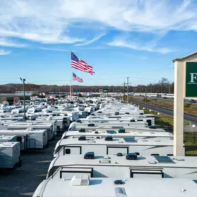 Bild von Forest River RV Nashville by Camping World