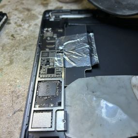 Bild von Phonecell Frome Mobile Phone & Electronics Repairs