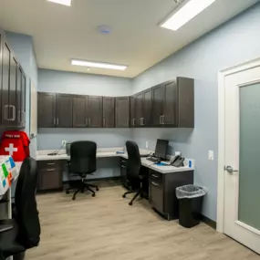 STR Behavioral Health Cedar Creek: Interior photo of medical room at our mental health treatment center.