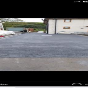 Bild von Black Mountain Tarmacadam Driveways