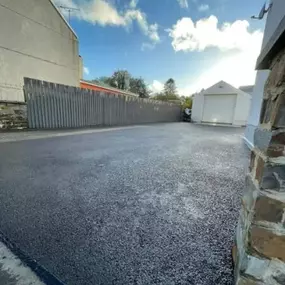 Bild von Black Mountain Tarmacadam Driveways