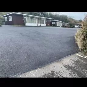 Bild von Black Mountain Tarmacadam Driveways