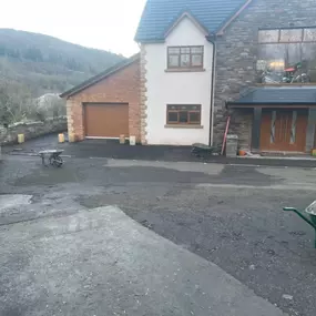 Bild von Black Mountain Tarmacadam Driveways