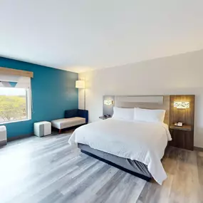 Bild von Holiday Inn Express & Suites Chicago Schaumburg by IHG