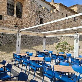 lapuntadelaguinearestaurante-terrazainterior.jpg