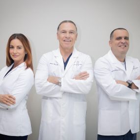 Dentists in Miami Lakes