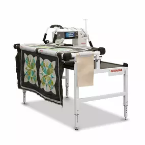 The 5-foot BERNINA Hoop Frame is designed for minimal space requirements and is compatible with all domestic sewing machines as well as the BERNINA longarm machines Q 16 and Q 16 PLUS. The frame features optimal gripping during hooping.