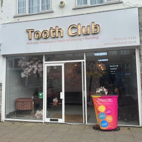 Bild von Tooth Club - Loughton High Road