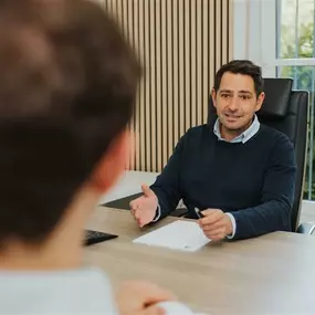 Beratung in der Agentur - AXA Versicherung Joepen & Schmid OHG in Mönchengladbach