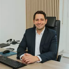 Mike Schmid - AXA Versicherung Joepen & Schmid OHG in Mönchengladbach