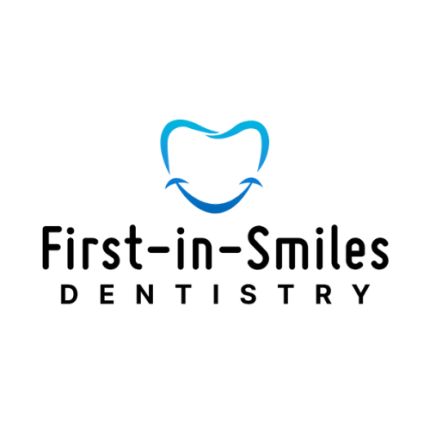 Logotipo de First in Smiles Dentistry Matthews