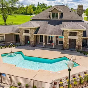 Swimming pool at Highland Hills