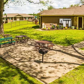 Picnic and grilling areas at Highland Hills