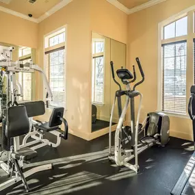 Fitness center at Highland Hills