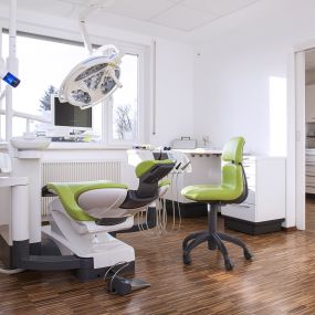 Bild von Zahnarztpraxis-Implantologie Oberndorf Dr. Thilo & Jan Waldmüller