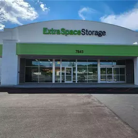 Beauty Image - Extra Space Storage at 7845 Crestwood Blvd, Birmingham, AL 35210