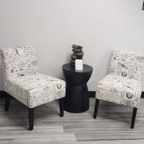 Make yourself comfortable in our waiting area in our office!