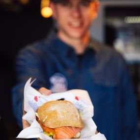 Bild von Fishbar | Originale Hamburger Fischbrötchen an den Landungsbrücken