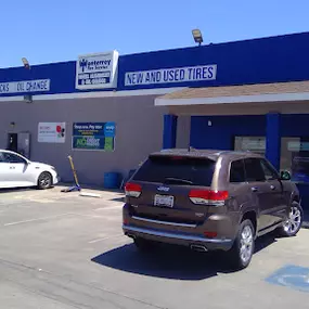 Bild von Monterrey Tire Service