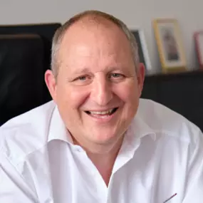 Agenturleitung Jürgen Stiefele - AXA Versicherung Stiefele GmbH - Kfz-Versicherung in Stuttgart