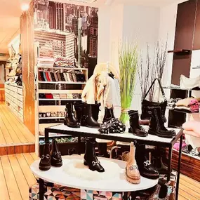 Bild von Trinity Schuhe & Accessoires Lübeck