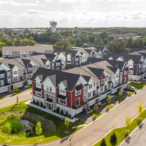 Bild von Field and Grove Townhomes of Champlin