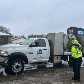 Bild von LRS North Branch Portable Toilets