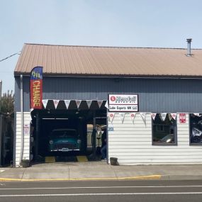 Lube Experts NW - Best Oil Change in Albany Oregon!
Our Philosophy : 
We have over 20 years of combined experience. This is what we love to do!