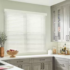 Get the beauty of real wood with moisture-resistant performance. ???????? Perfect for bathrooms, kitchens, and any high-humidity area. Contact us for design advice!