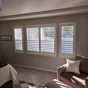 Timeless Plantation Shutters ????☀️ – Crisp, clean, and effortlessly stylish! These shutters add charm while giving you full control over light and privacy. Let’s bring this look to your home—call today! ????