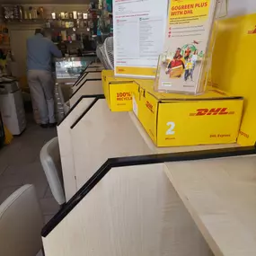 Bild von DHL Express Service Point (Ace Internet Cafe and Money Transfer - iPayOn)