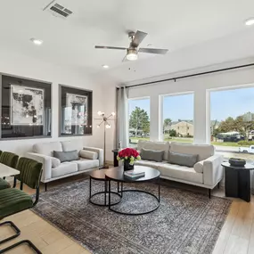 Bild von Heritage Village by CB JENI Homes