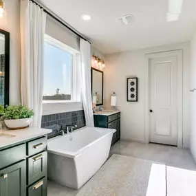 Estates at Stacy Crossing Model Owner's Bath