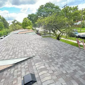 Roof Replacement using CertainTeed Landmark - 180 Contractors