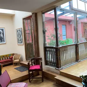 Bild von Juliette Moulin Thérapie transgénérationnelle, Hypnose, TABC, Révolution Solaire