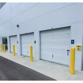 Exterior Units - Extra Space Storage at 238 W 73rd Ter, Kansas City, MO 64114