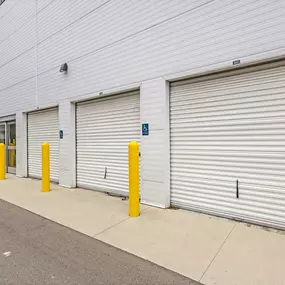 Exterior Units - Extra Space Storage at 238 W 73rd Ter, Kansas City, MO 64114