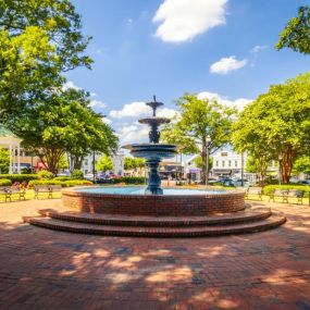 Take a stroll through Historic Marietta Square