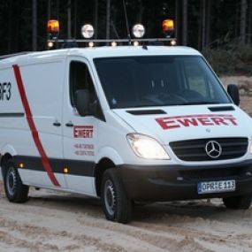 Bild von Ewert GmbH Verkehrssicherung & Begleitfahrzeuge  BF3- BF4 Bundesweit
