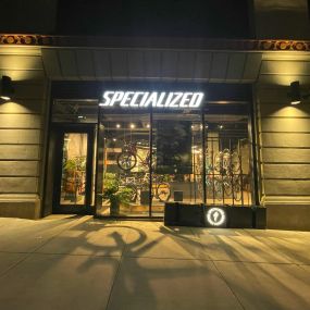 Specialized LIC Exterior