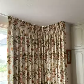 Bild von Elegance Curtains And Blinds