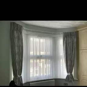 Bild von Elegance Curtains And Blinds