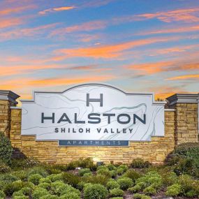 Bild von Halston Shiloh Valley