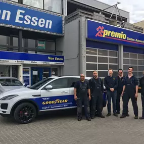 Essen Banden en Autoservice Premio Van